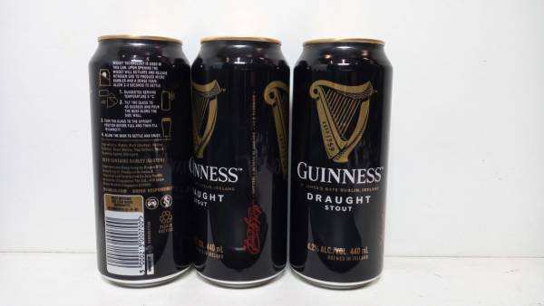 Guinness Draught 6x4x44cl cans with barcode on cans