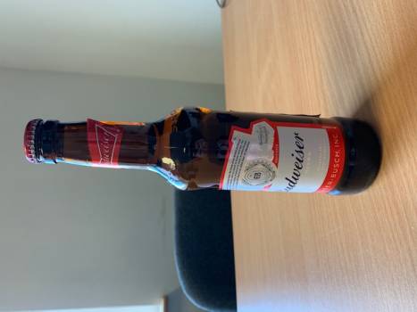 Budweiser 12 x 300ml Bottle 4.5%