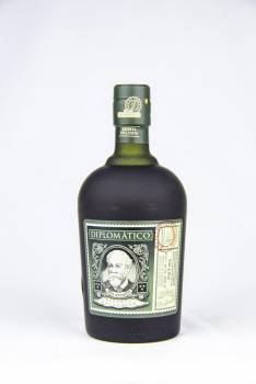 720 cs. Diplomatico Reserva   6/70/40%